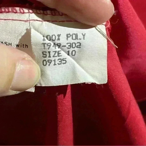 Vintage Pendleton Sophisticates Red Polyester Top Ruched Button Neck Blouse 10 - Picture 10 of 11